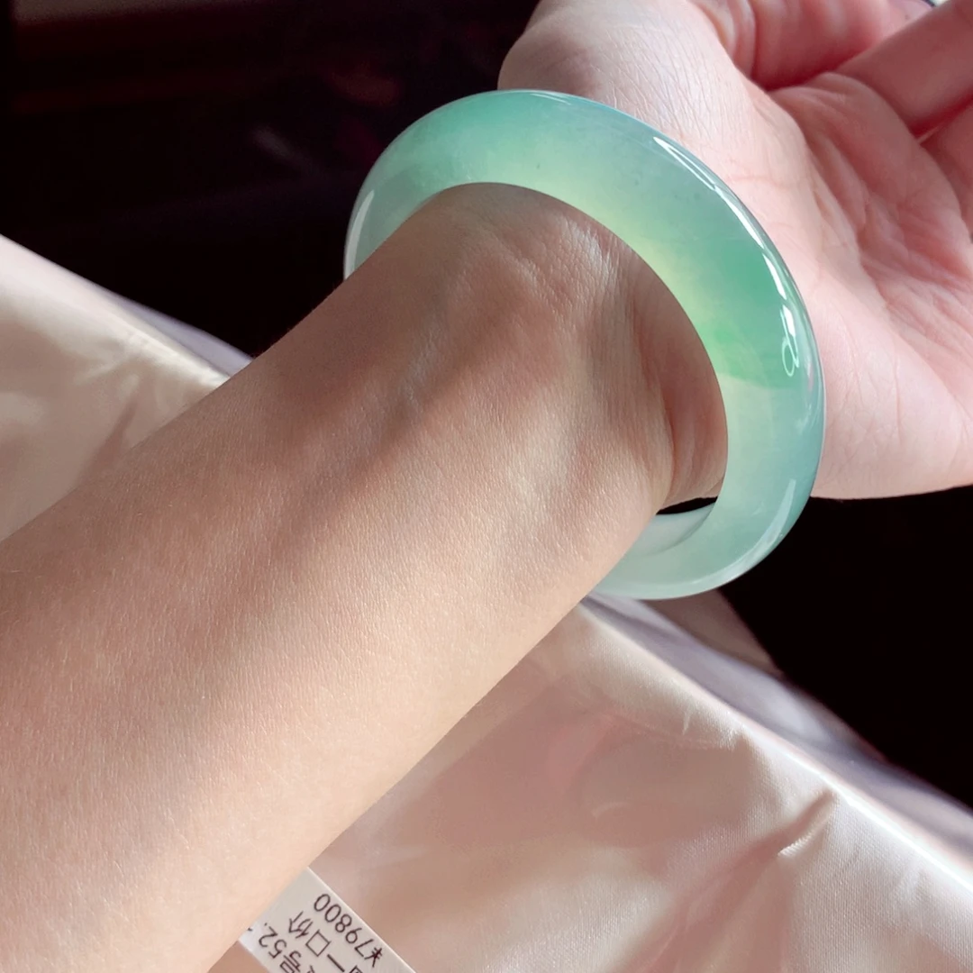 翡翠未镶嵌手镯52.1 宽边冰绿种色兼备（闪购15）灵