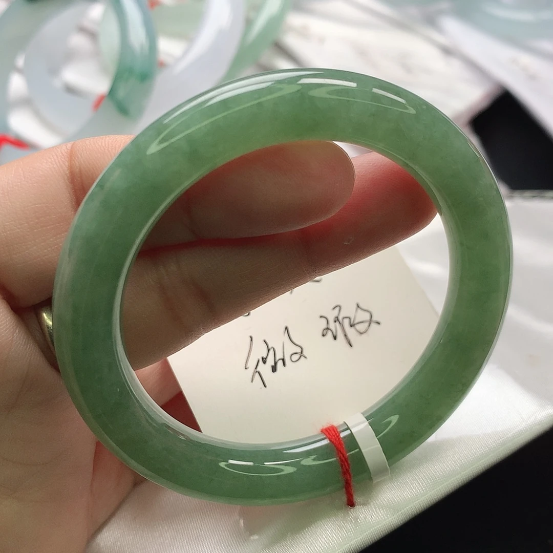 翡翠未镶嵌手镯缅甸50.51