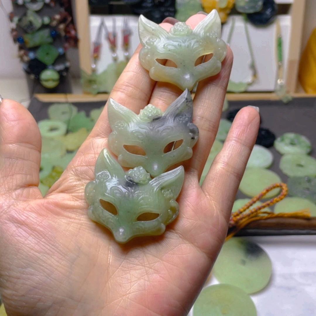 岫玉未镶嵌吊坠(赠链)多样性发一件