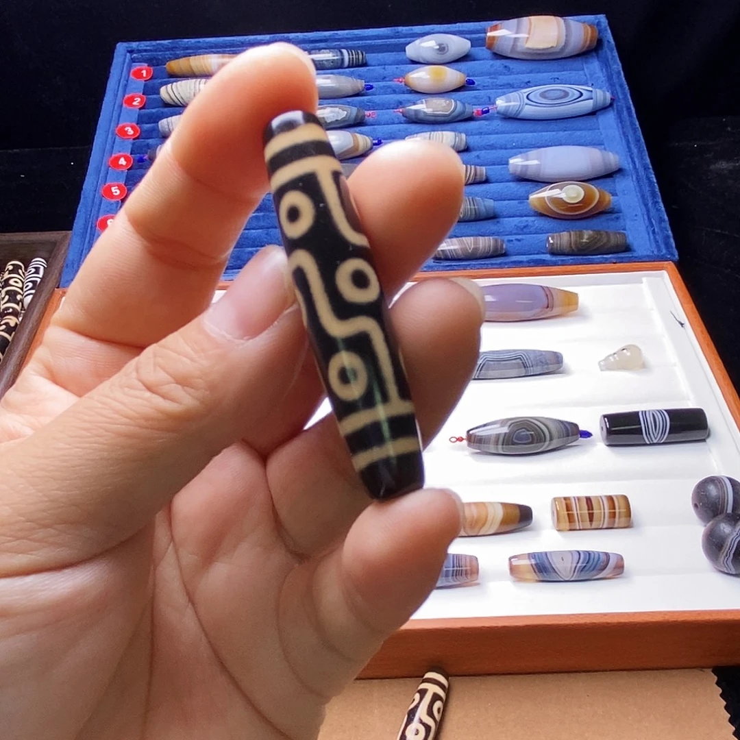 呆***呆玛瑙/玉髓未镶嵌颈饰