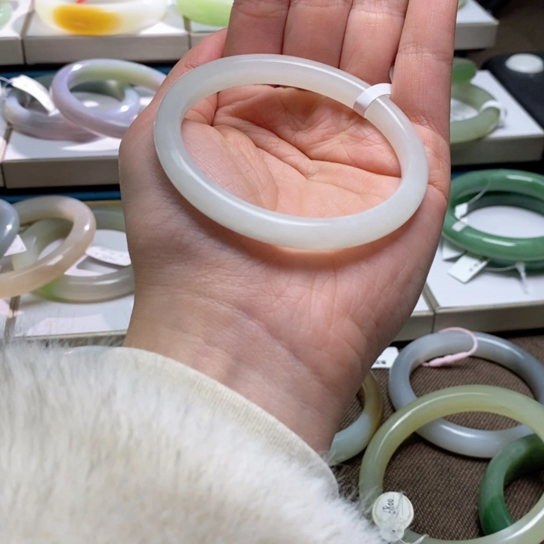 【闪购商品】和田玉手镯未镶嵌