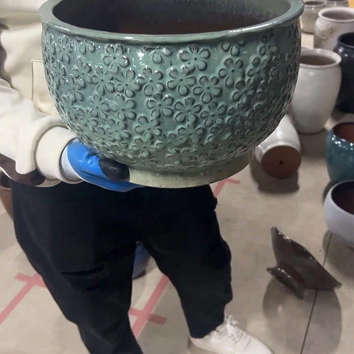 高度20厘米口30厘米