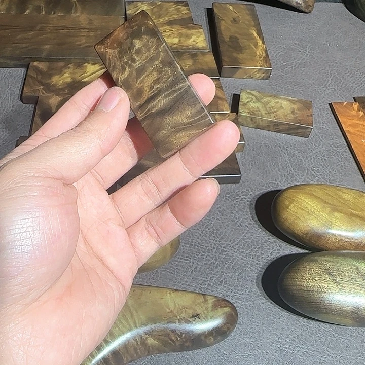 C***阴沉木直播间一物一拍截图