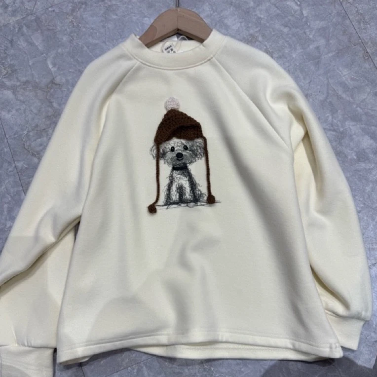 2112童装戴帽狗狗德绒打底衫