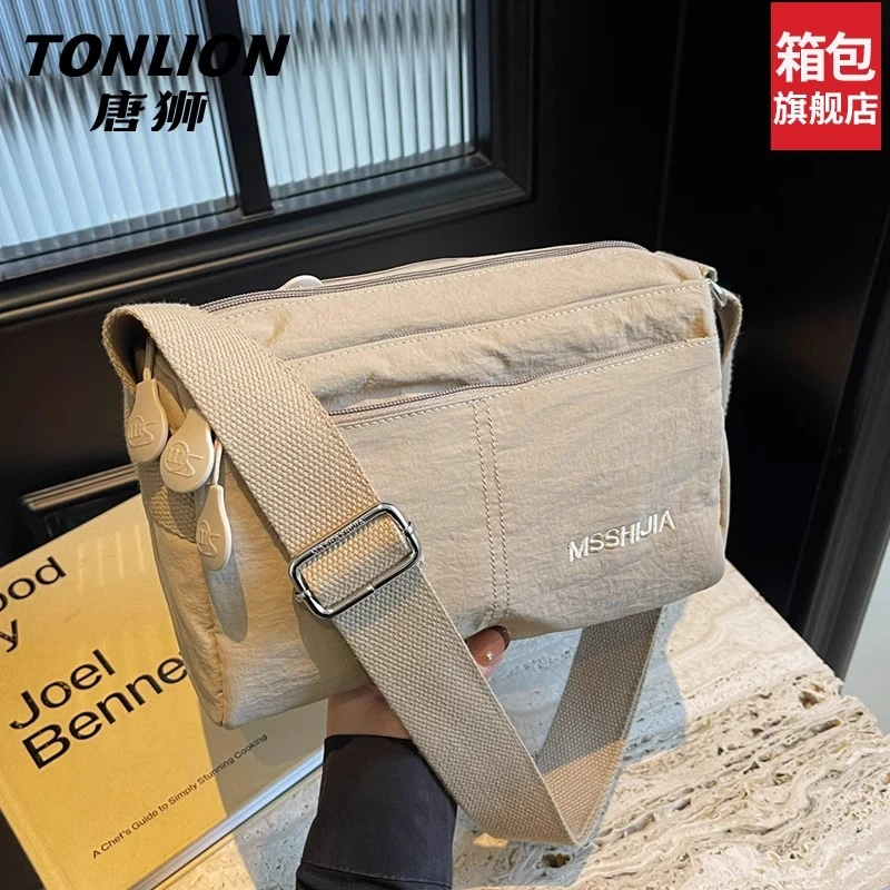 tonlion/唐狮时尚斜挎包女大容量新款轻便单肩包手提包通勤帆布包