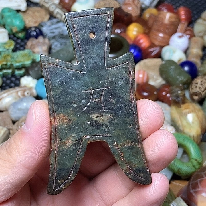 和田玉未镶嵌颈饰41