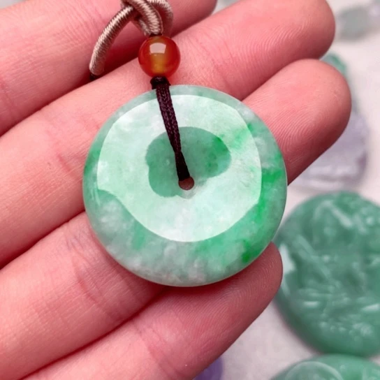 翡翠吊坠(不含链)未镶嵌