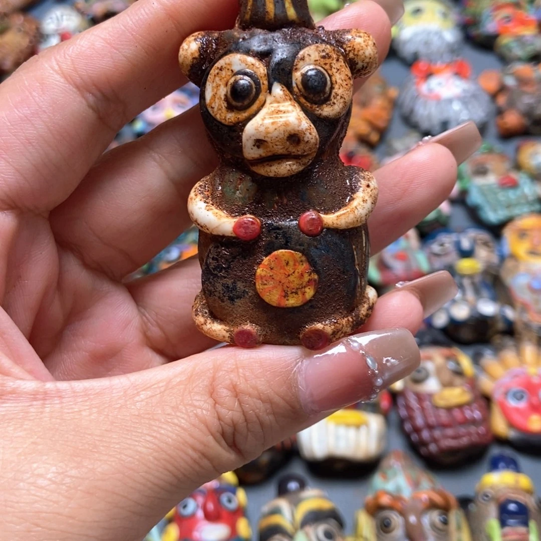 玻璃颈饰印度尼西亚小熊博士