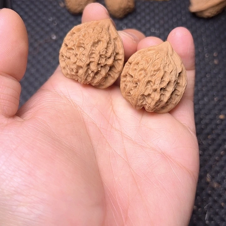 吊坠文玩核桃天罡星