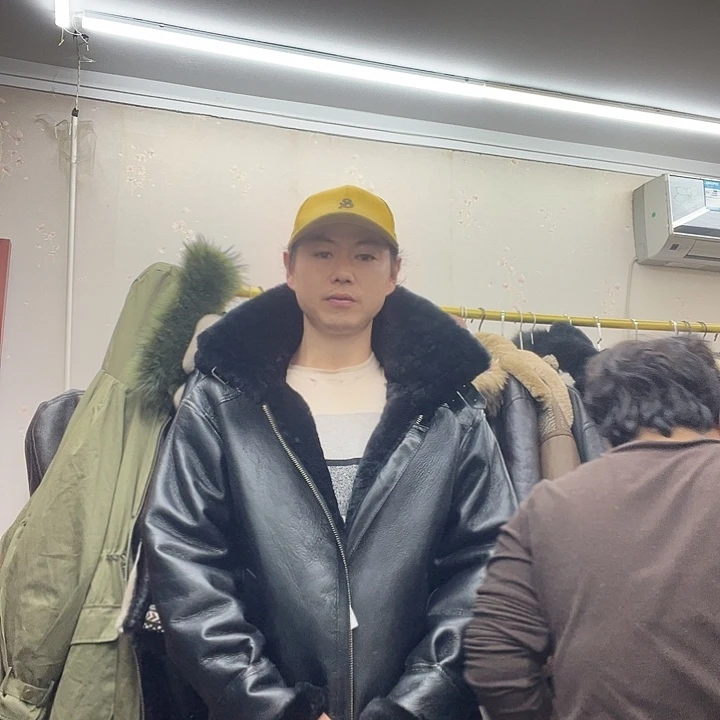 请***姐56码数皮毛一体男款