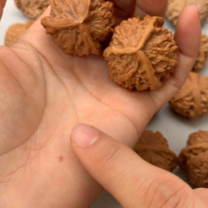 把件文玩核桃盘山三棱