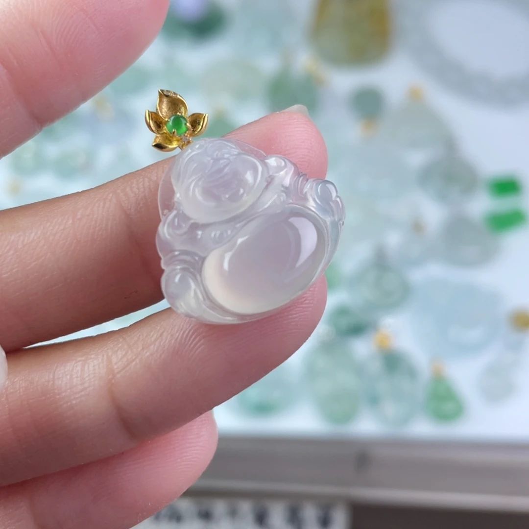 翡翠18K金镶嵌颈饰