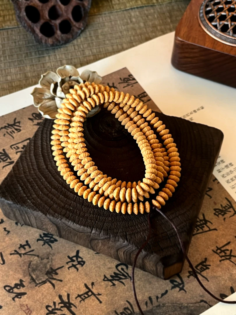 九华山金叶莲花菩提金钱子小众文玩百岁宫款极品精品款卡8+