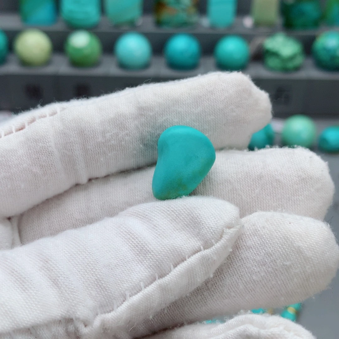 绿松石配饰未镶嵌