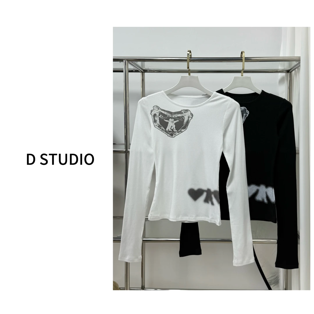 D STUDIO 黑白两色印花长袖T恤 D2044