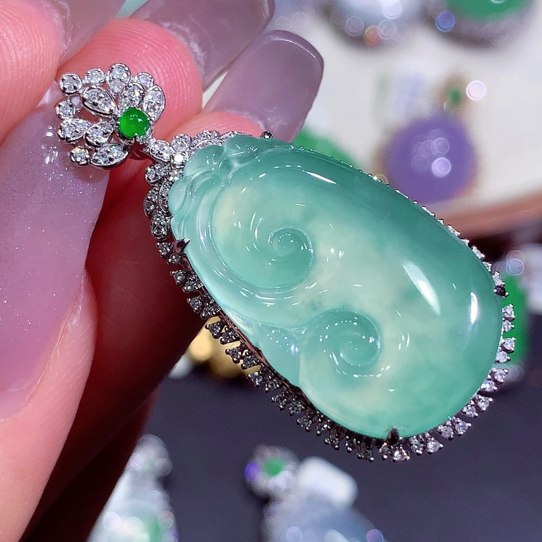 翡翠18K金镶嵌吊坠(不含链)