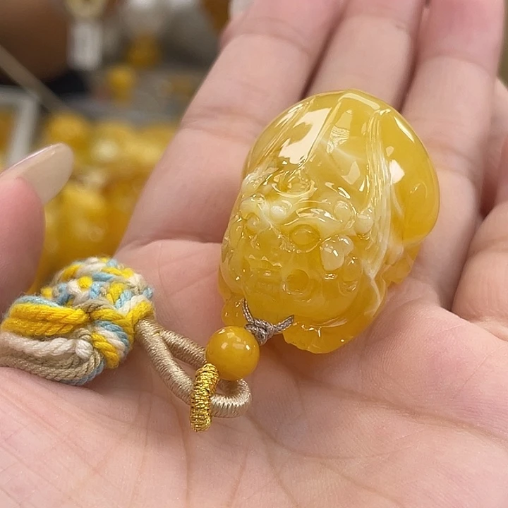小***小琥珀未镶嵌珠宝奇石琥珀h1