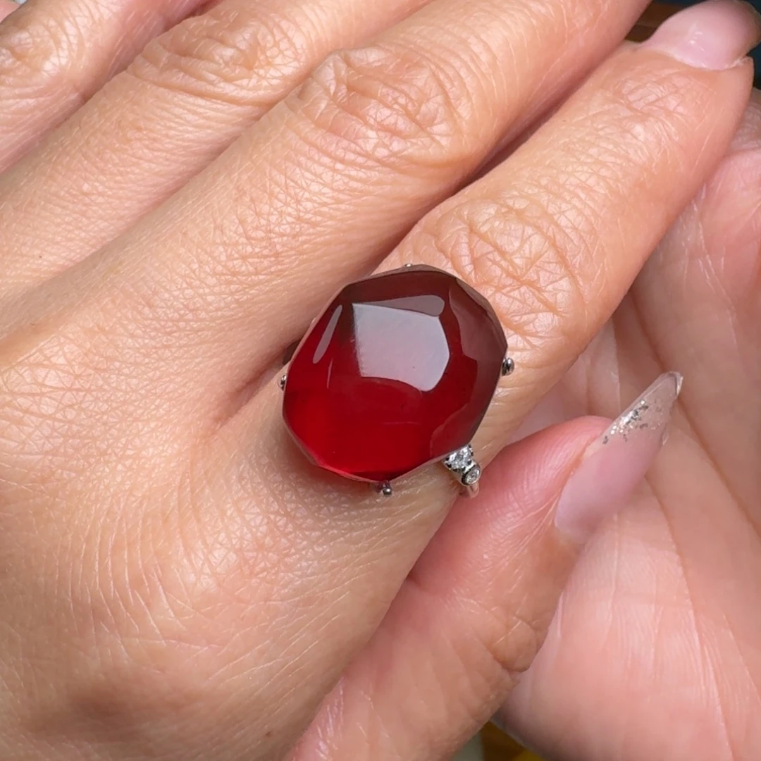 血珀银S925镀金镶嵌戒指缅甸原矿