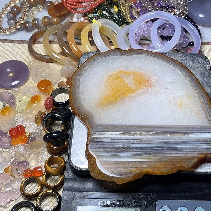 玛瑙/玉髓手链未镶嵌成*