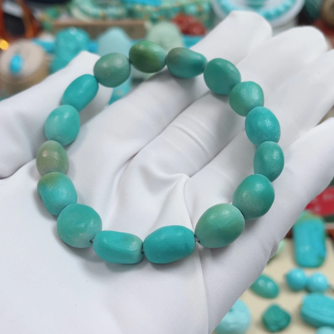 宸***。绿松石未镶嵌珠宝奇石