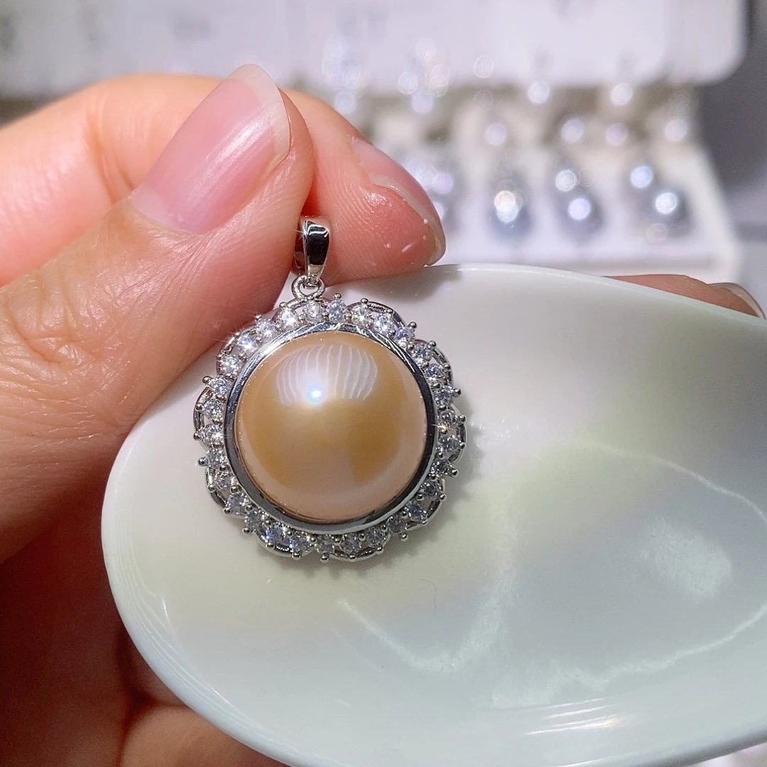 淡水珍珠吊坠(赠链)合金尺寸14/15毫米