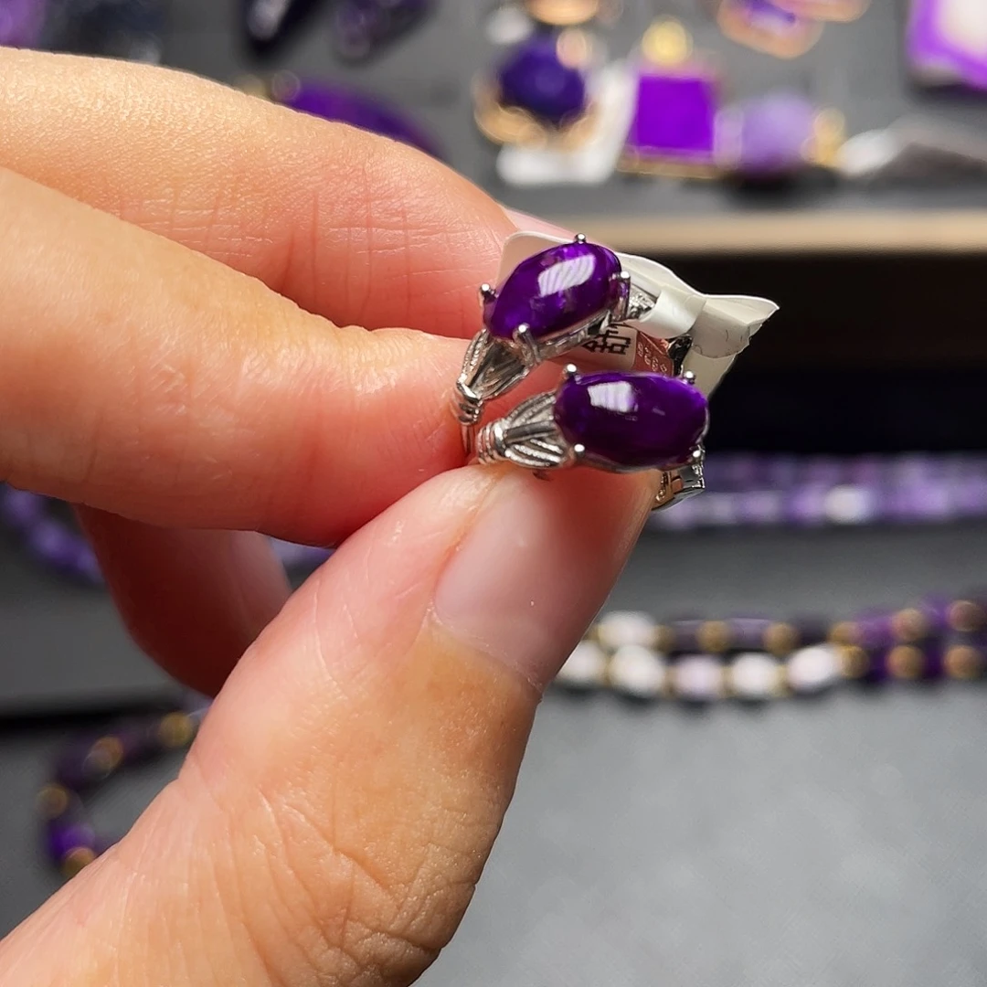 银S925镶嵌苏纪石（舒俱来）耳环