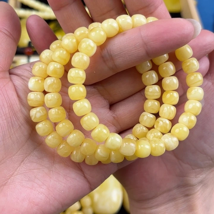 琥珀珠宝奇石未镶嵌琥珀，多样性发其一
