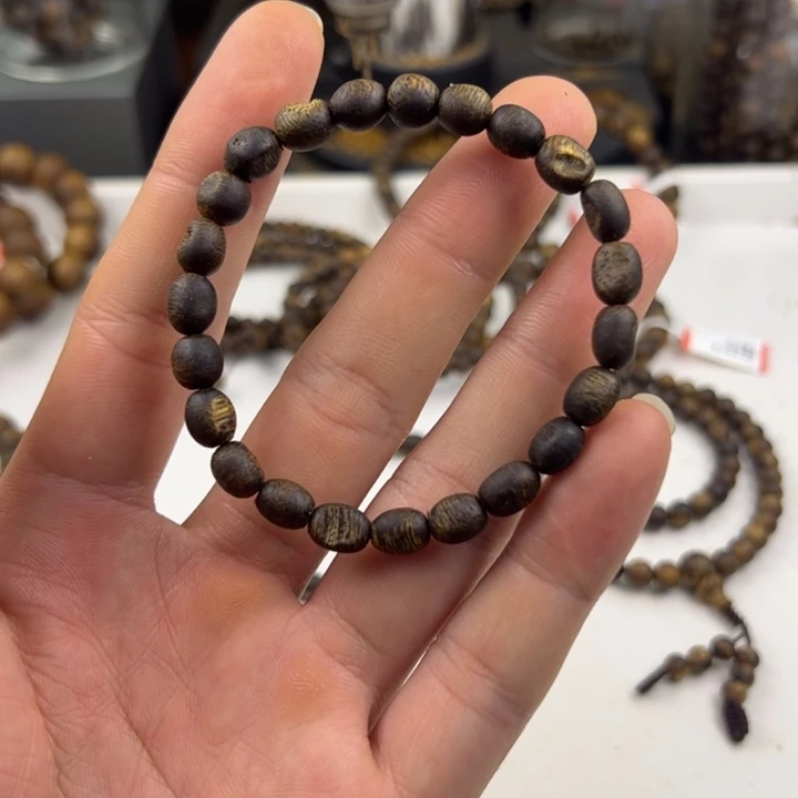 沉香手串留疤单圈沉水6mm