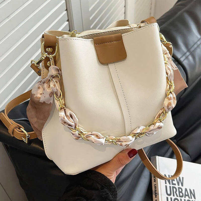 A173甜美风斜挎包ins腋下托特包锁扣饺子包肩包单根拉链