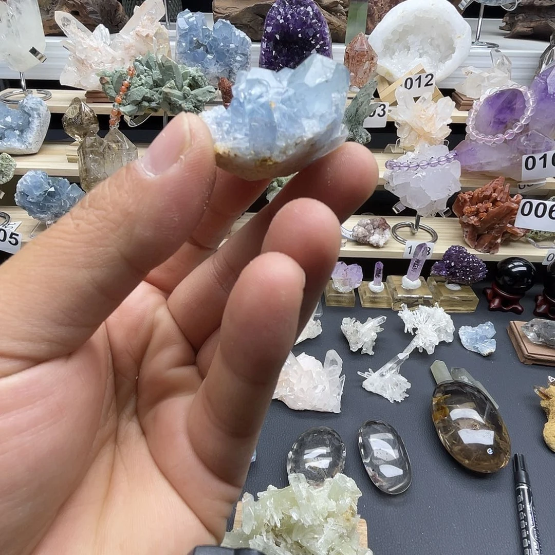 石材马达加斯加天青石家居装饰摆件