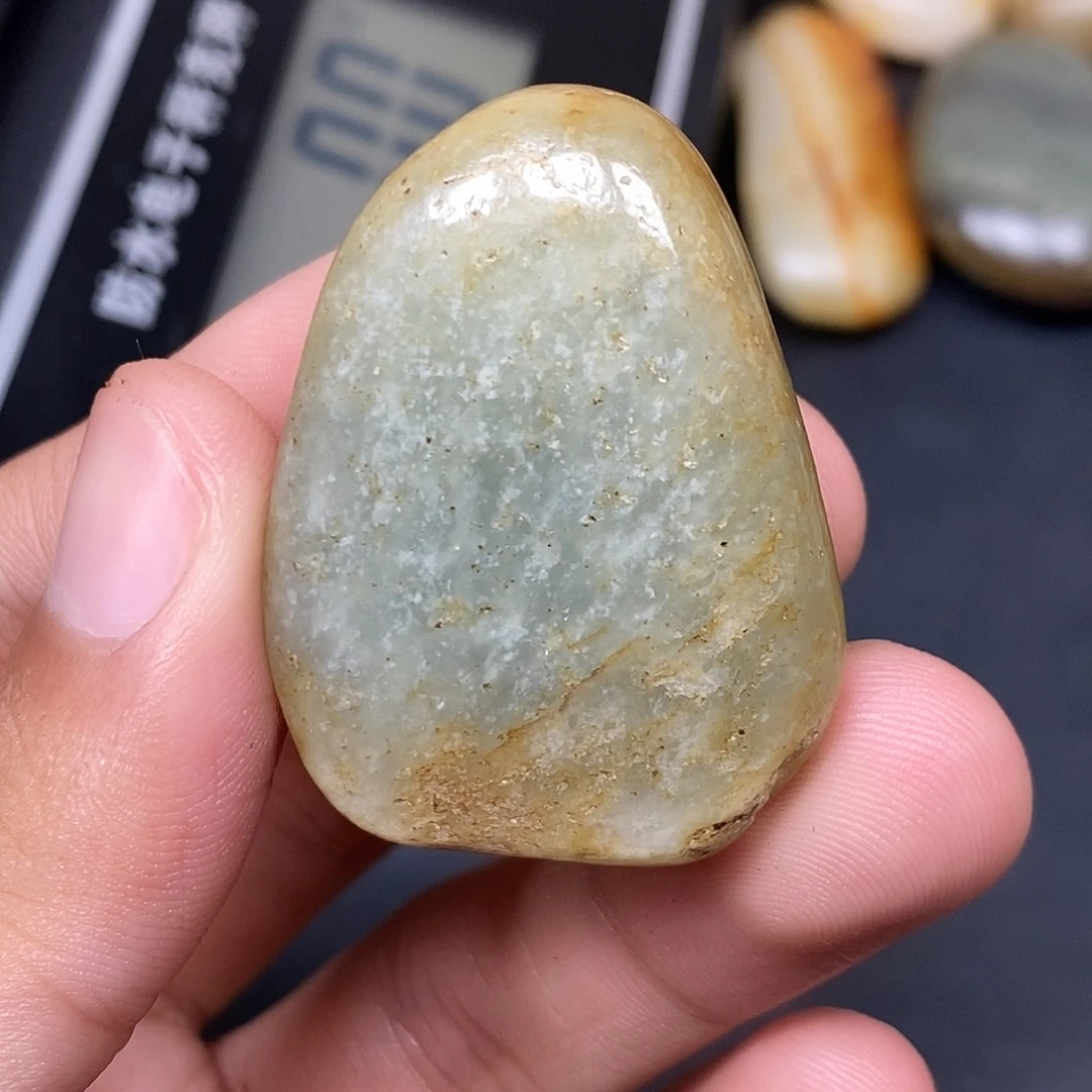 和田玉（糖玉）未镶嵌挂件