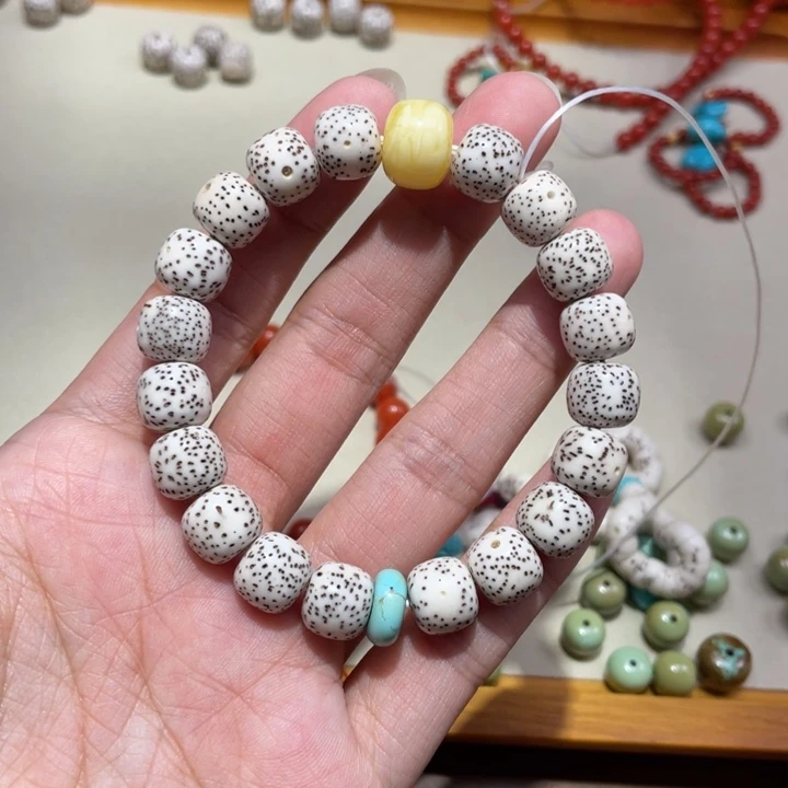 星月菩提手串星月菩提搭配绿松蜜蜡