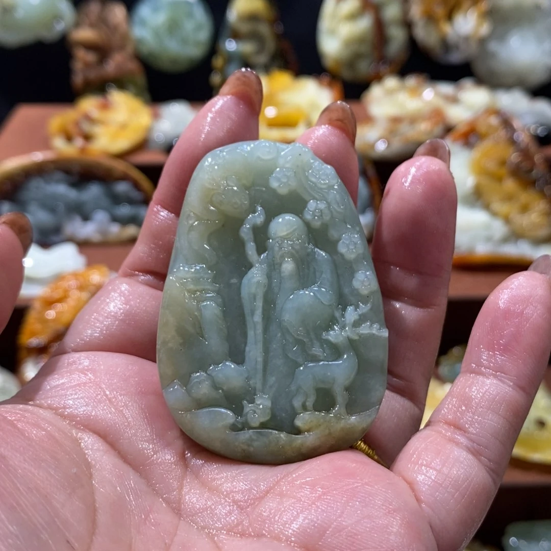 蛇纹石玉未镶嵌颈饰