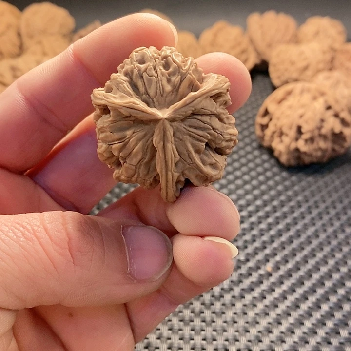 把件文玩核桃玉喜三棱全品