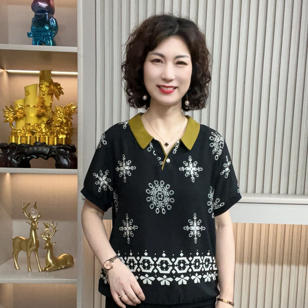 妈妈装流行欧若拉时尚潮牌女装宽松夏装女士独特漂亮小衫休闲短袖