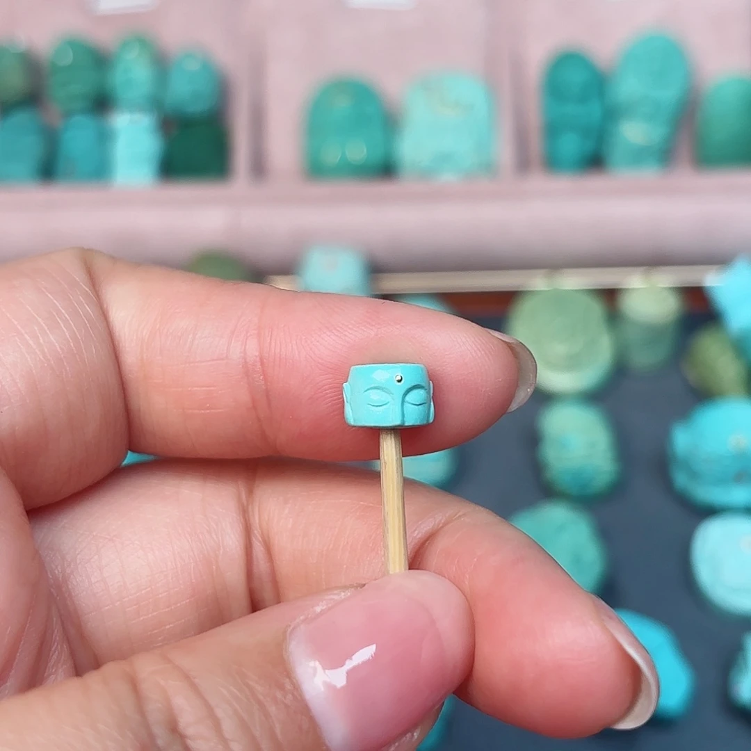 绿松石配饰未镶嵌