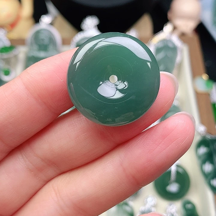 颈饰银S925镶嵌翡翠吊坠