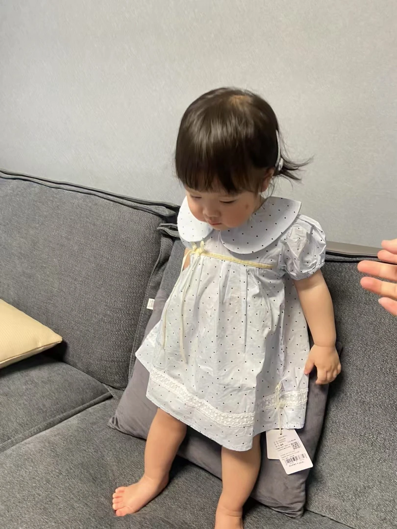 西木2025夏款点点娃娃领连衣裙