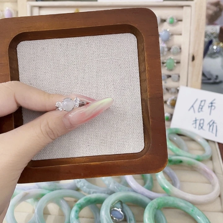 翡翠未镶嵌颈饰天然翡翠Ａ货