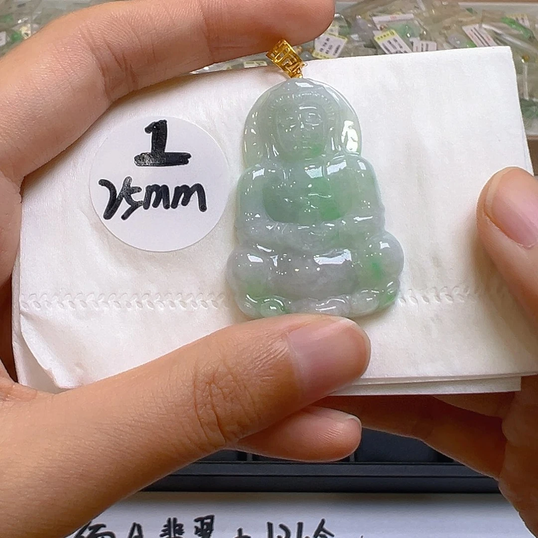 翡翠18K金镶嵌颈饰翡翠