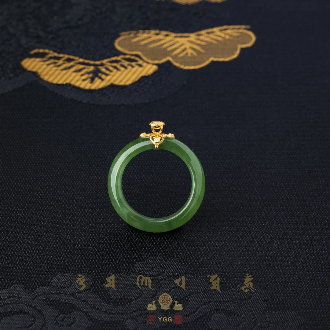 员格格/黄金18K金四方如意/和田玉碧玉戒圈/吊坠两戴款/TXBY50