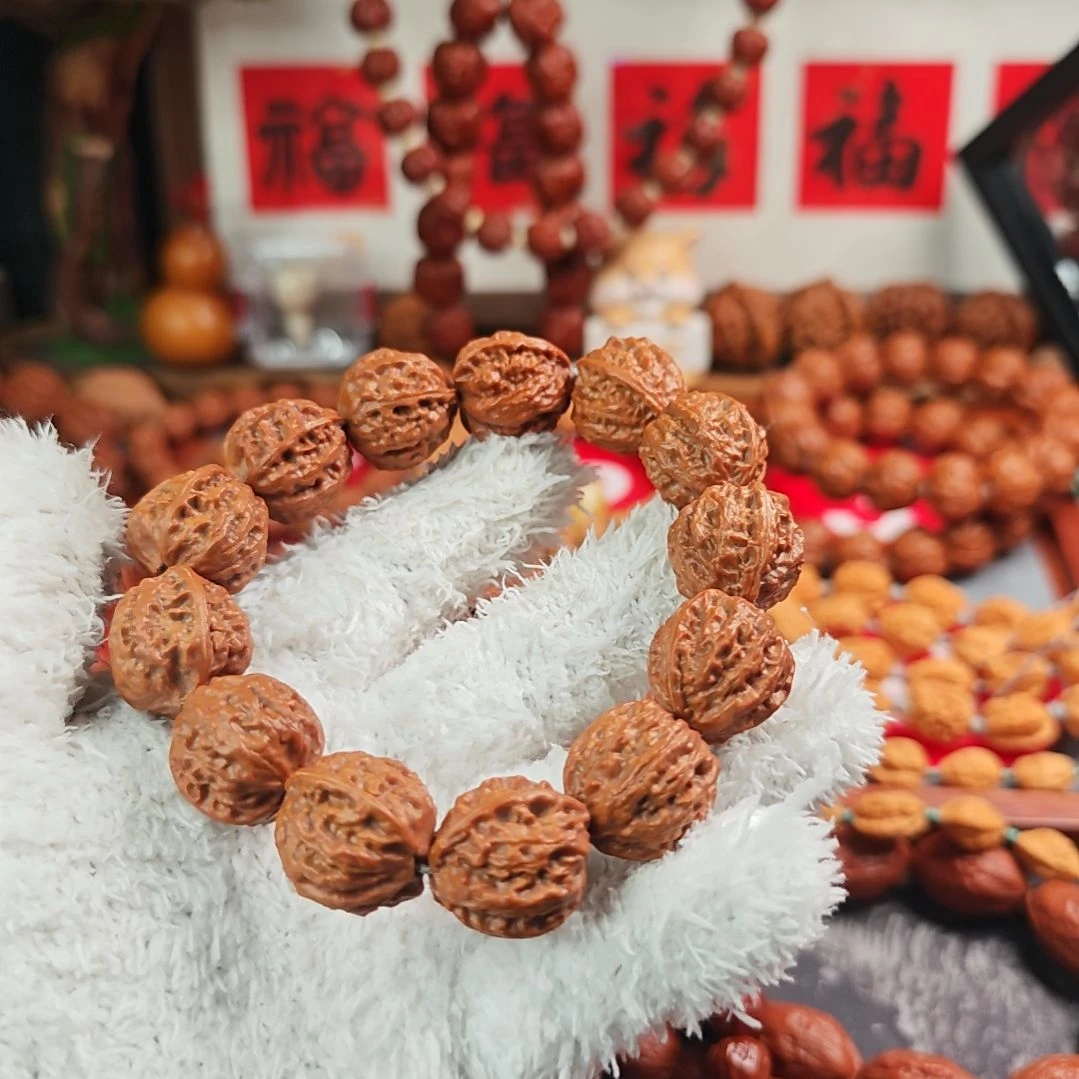 手串文玩核桃油蜡皮肉筋八楞手持楸子核桃手串