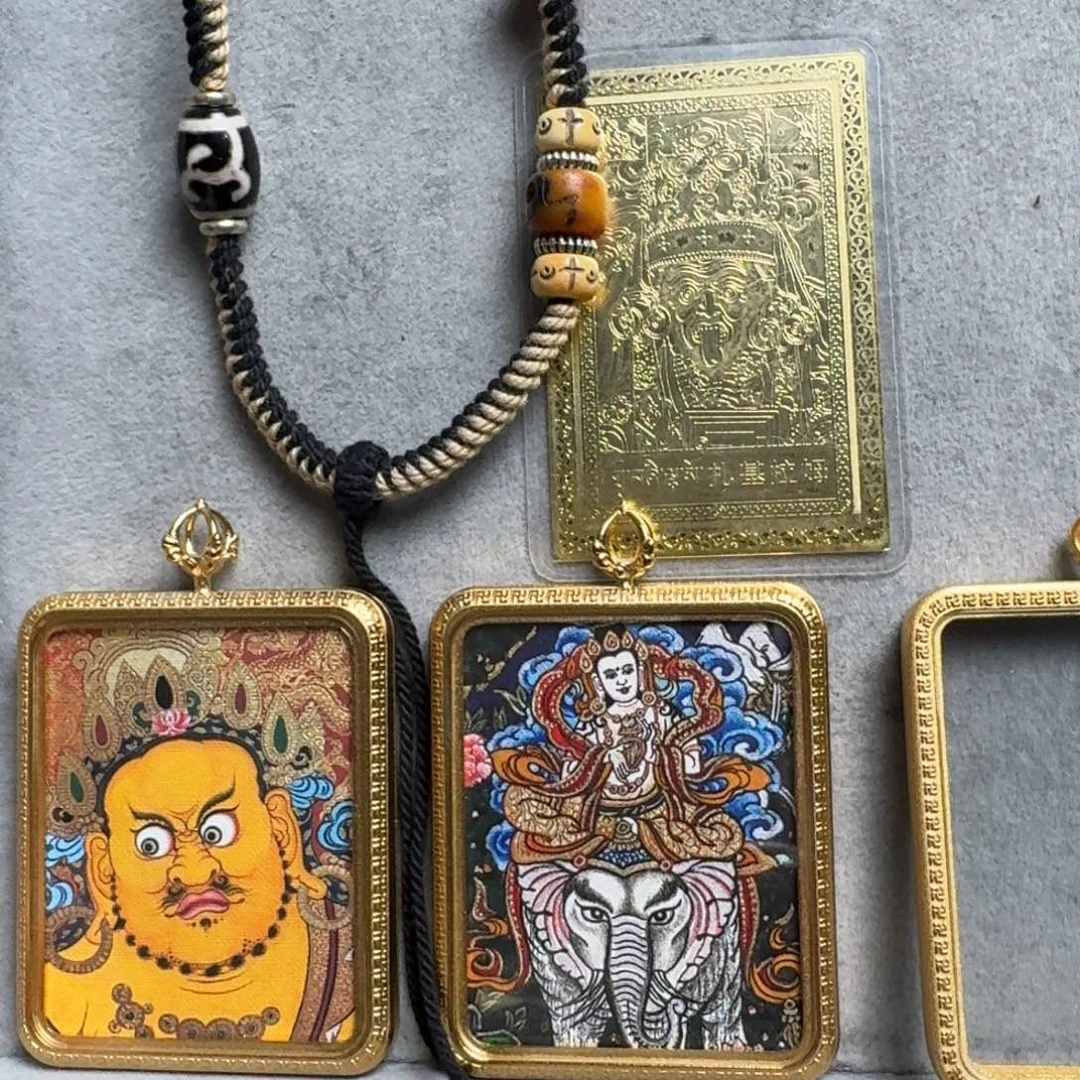 吊坠R****t双面定制 黄老爷 普贤