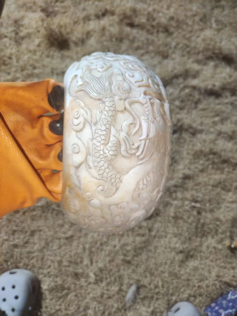 1个深色炉子摆件链接3号