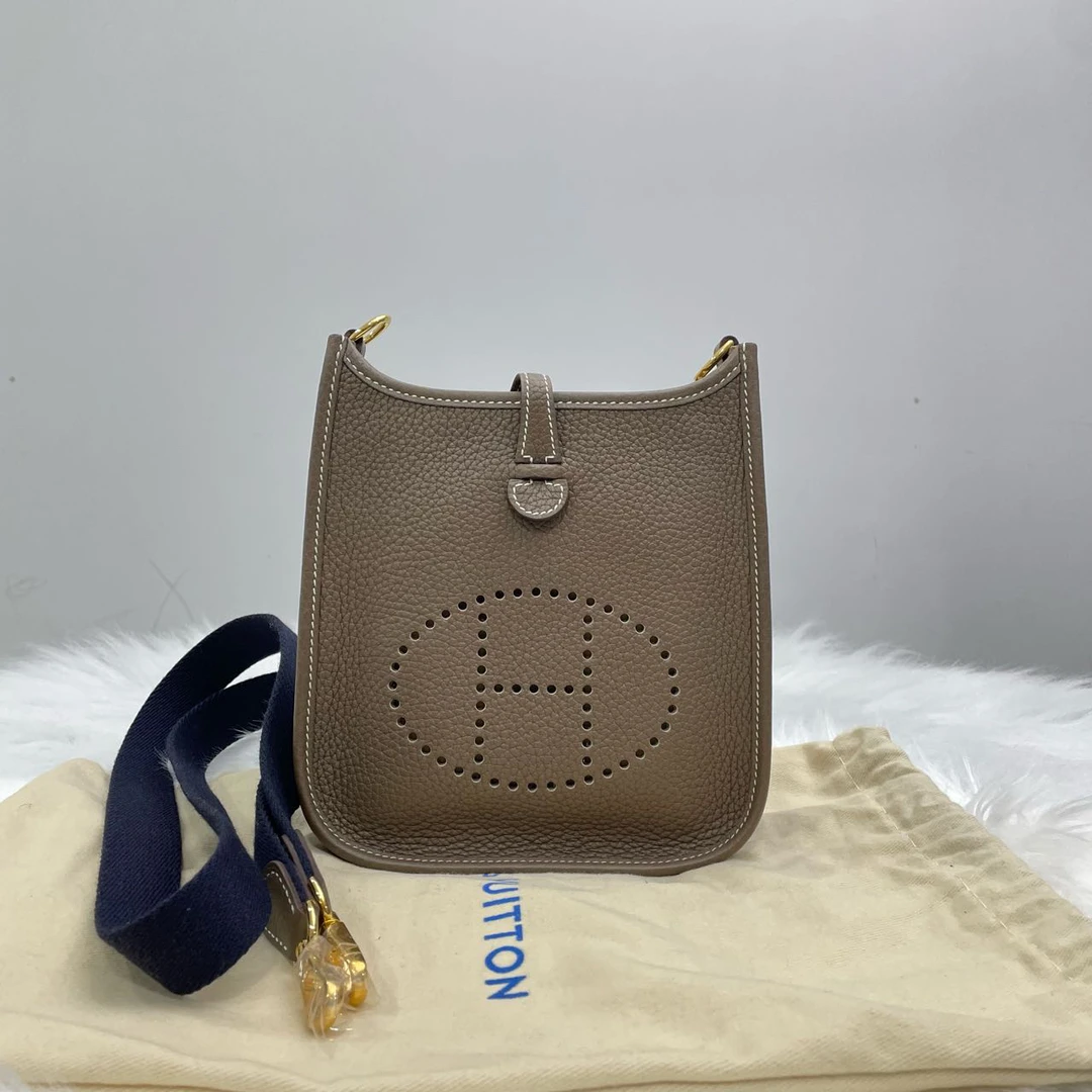 99新 Hermes/爱马仕 mini evelyne 大象灰Y刻 US59195