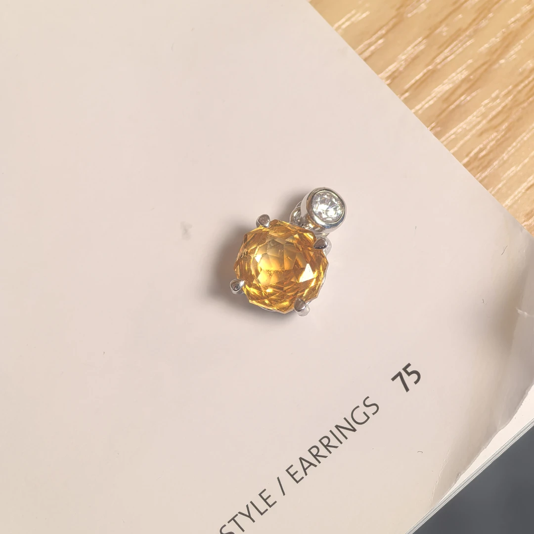 S925银10mm天然黄水晶圆形吊坠多样性发一