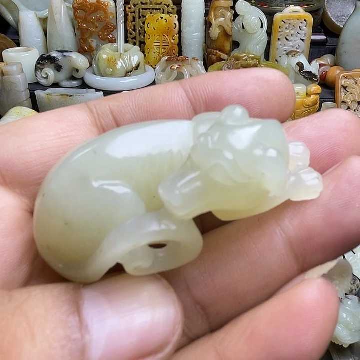 颈饰未镶嵌和田玉