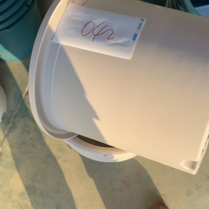 编号是042号的042号的口径32高28