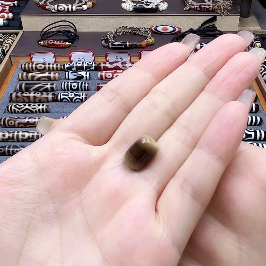 玛瑙/玉髓颈饰未镶嵌蓝**?