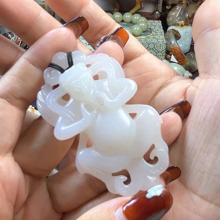 和田玉未镶嵌挂件